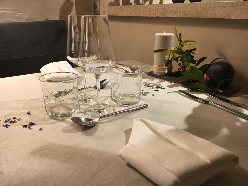 Logis Hotel "Ici M'Aime" Rouvray  Екстериор снимка